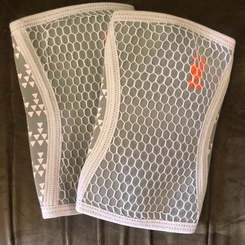Brand New, Never Worn Unbroken Knee Sleeves
